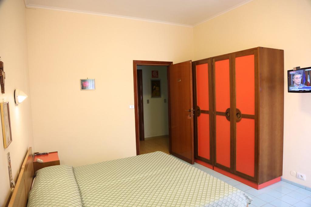 Ancelle Sorrento - Casa D'Accoglienza Otel Castellammare di Stabia Oda fotoğraf