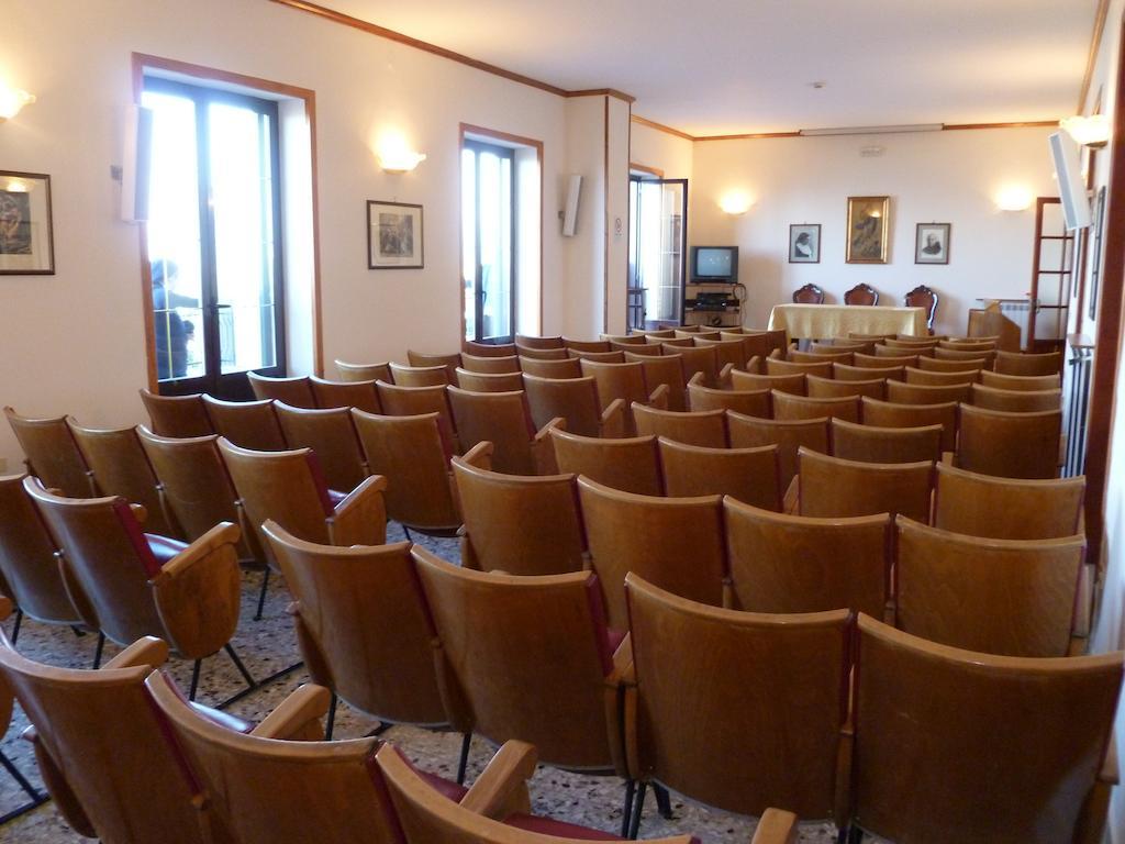 Ancelle Sorrento - Casa D'Accoglienza Otel Castellammare di Stabia Dış mekan fotoğraf