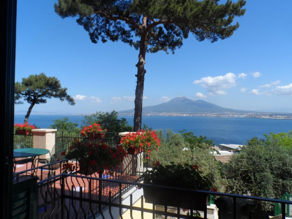 Ancelle Sorrento - Casa D'Accoglienza Otel Castellammare di Stabia Dış mekan fotoğraf